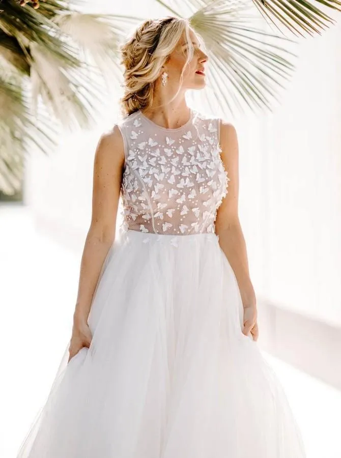 A-Line Crew Floor-Length Simple Wedding Dress with Appliques TN159