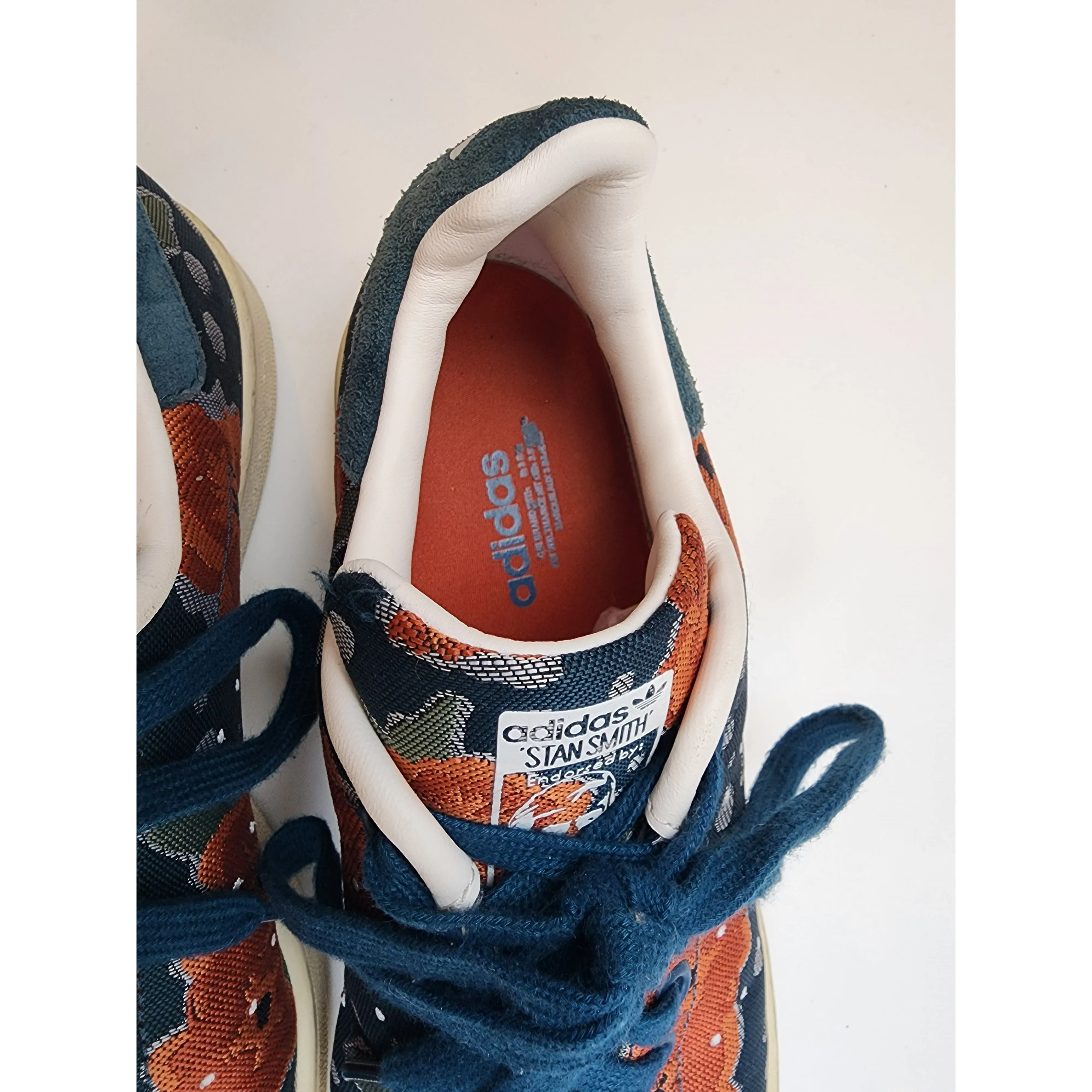 Adidas x Stan Smith second hand blue and orange embroydered laceup shoes size 38.5
