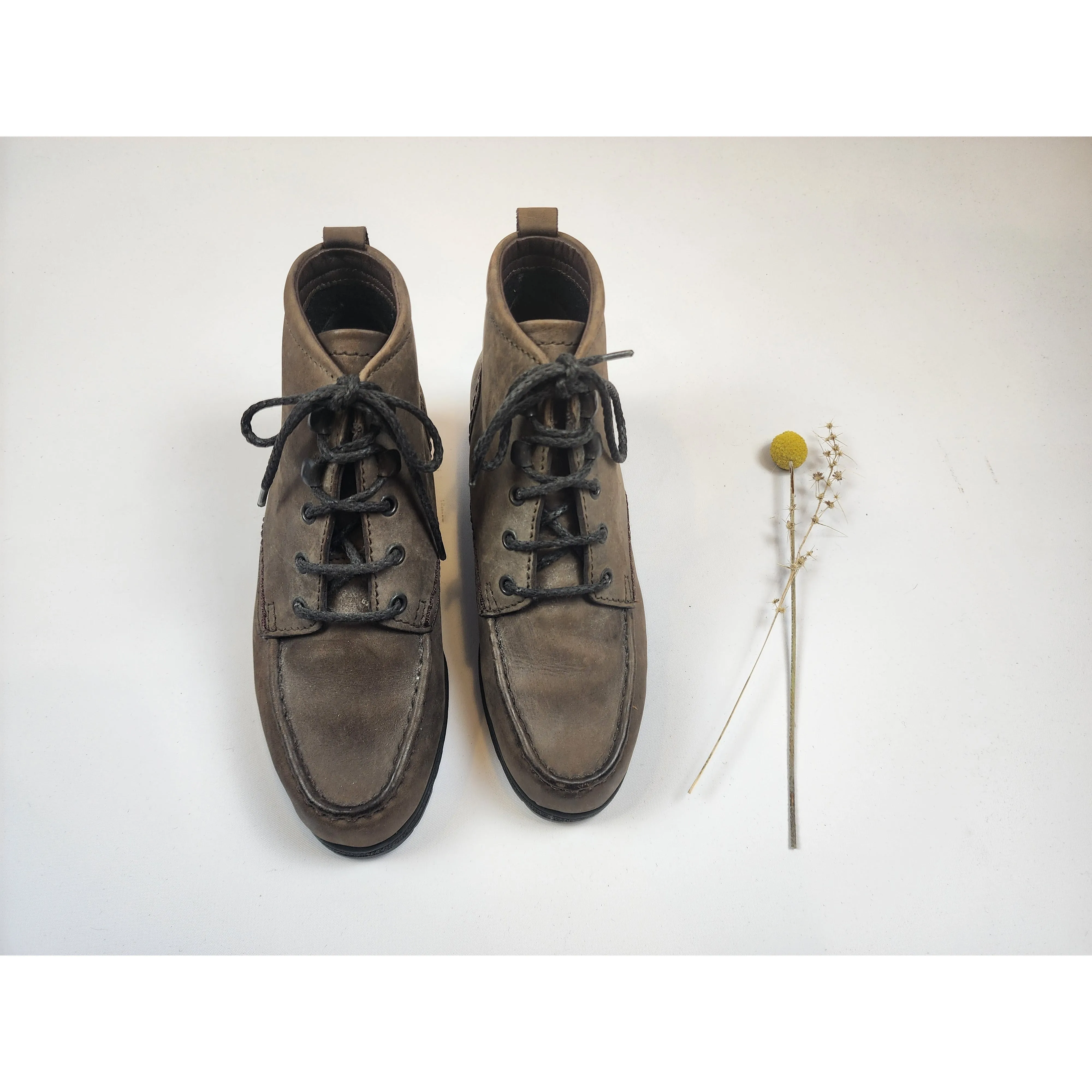 Ecco dark olive leather lace up ankle boots size 36