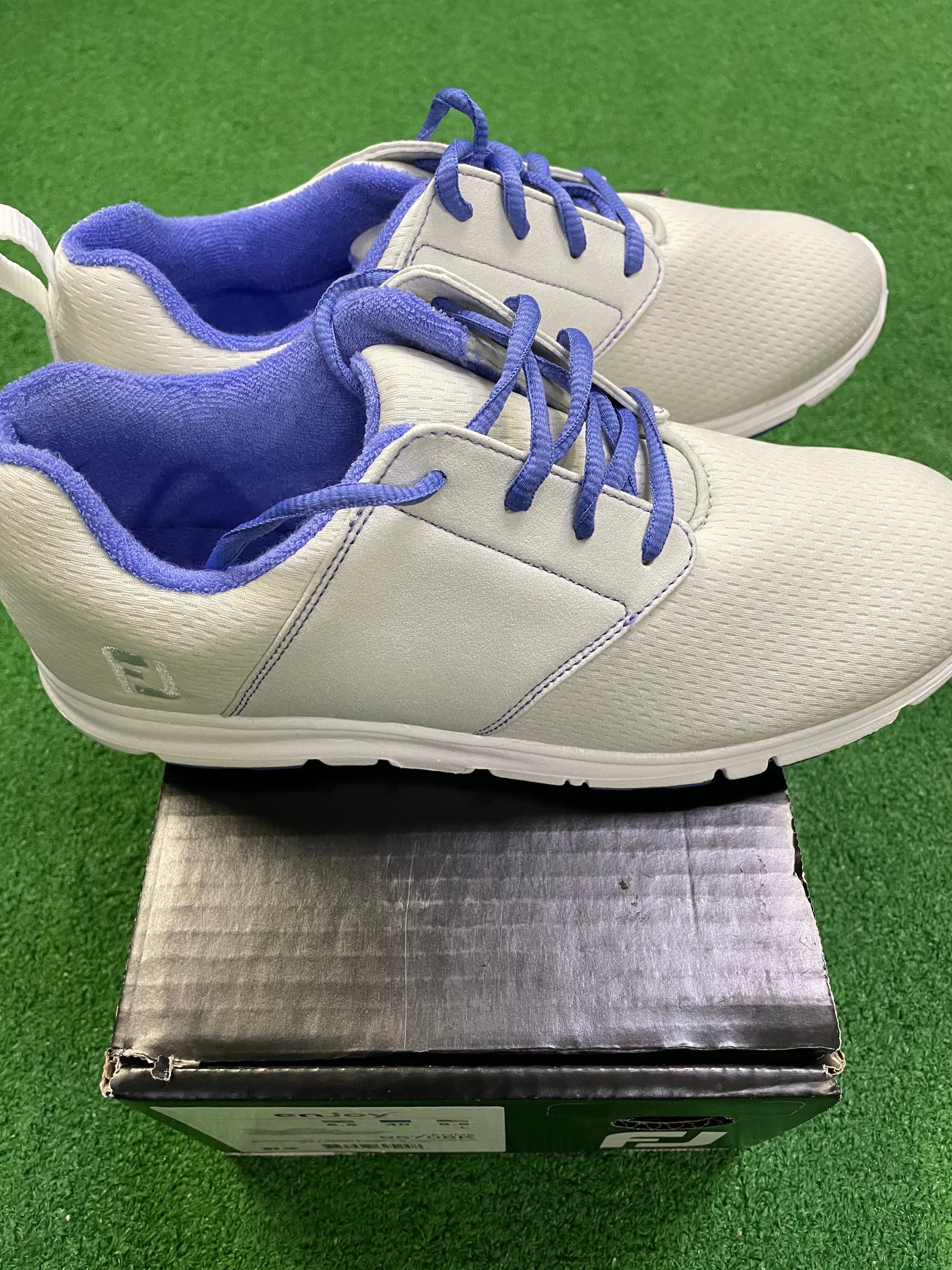 EX Shop Display Footjoy Ladies enJoy Golf Shoes 95708K / Light Grey / Size UK 6.5