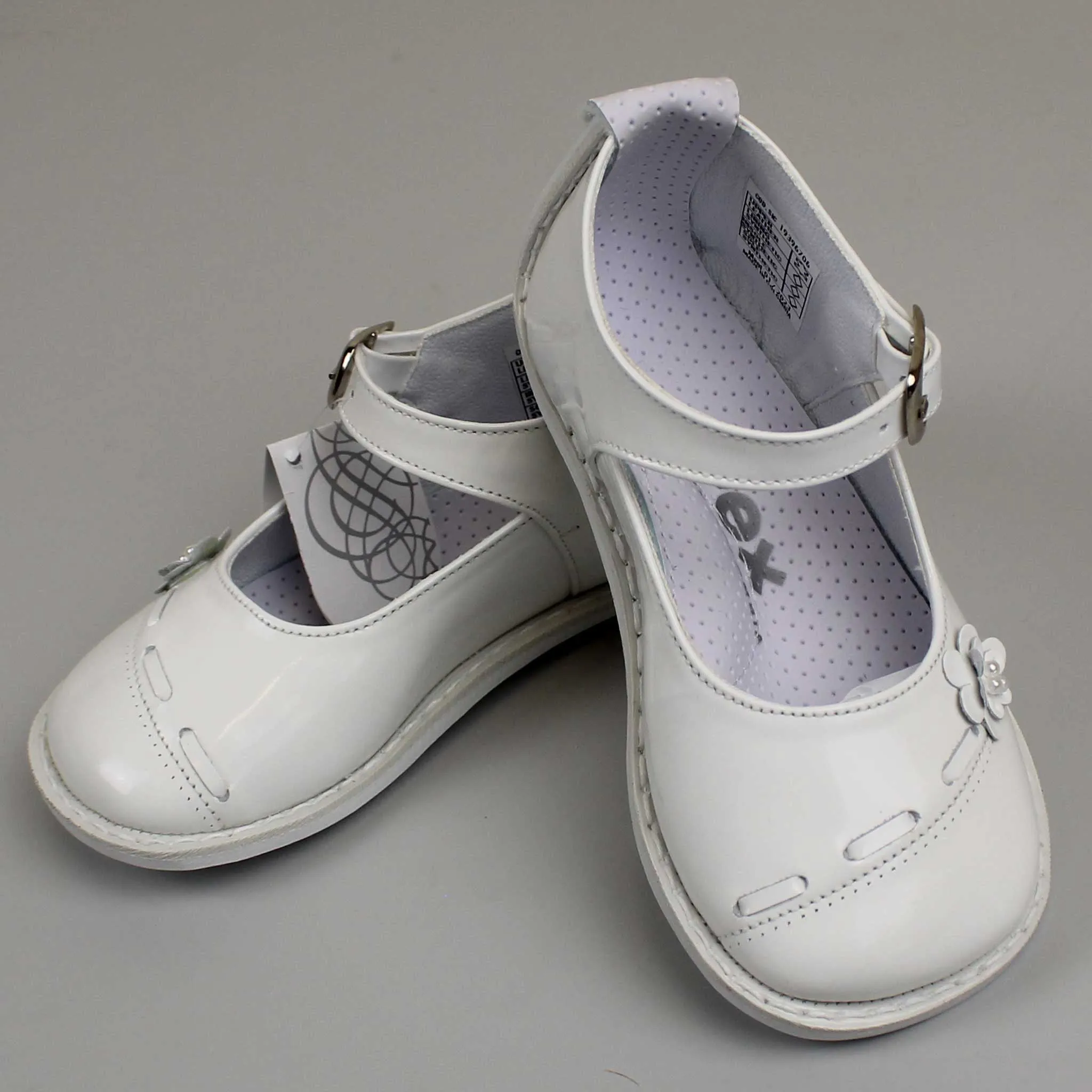 First Walker Shoes - Hard Sole Patent White Leather - Pex Cara