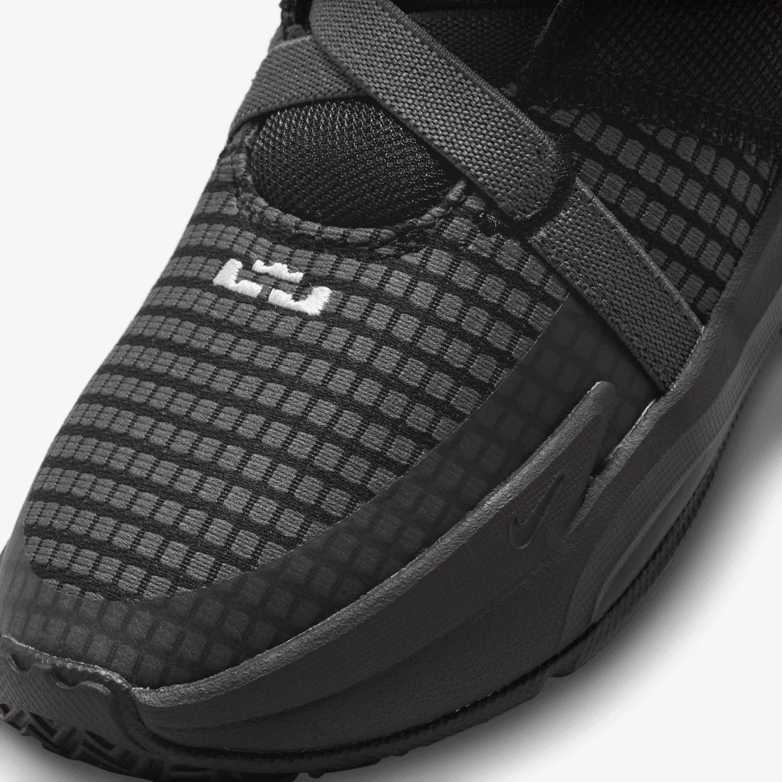 LeBron Witness 7 (PS) - 'Rubber City'
