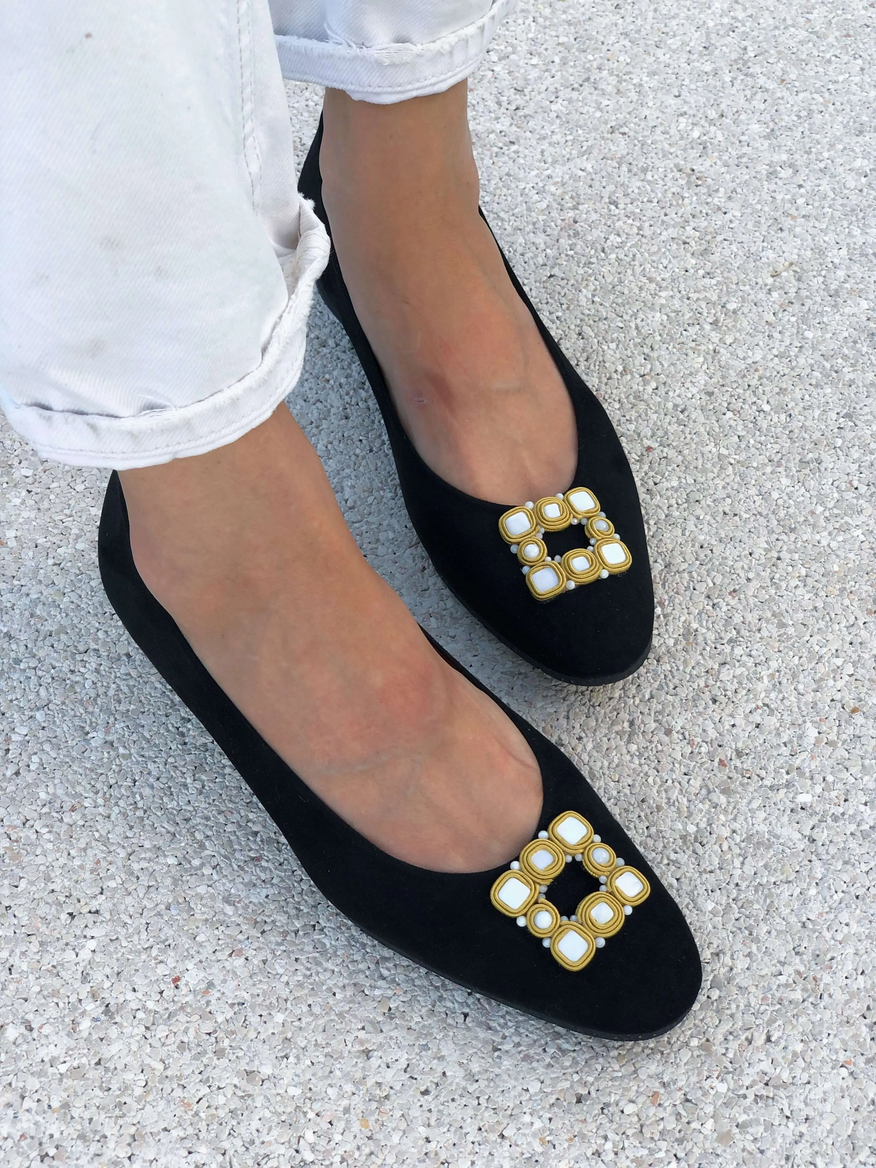 Muy Coco Vegan Suede Pumps | Black