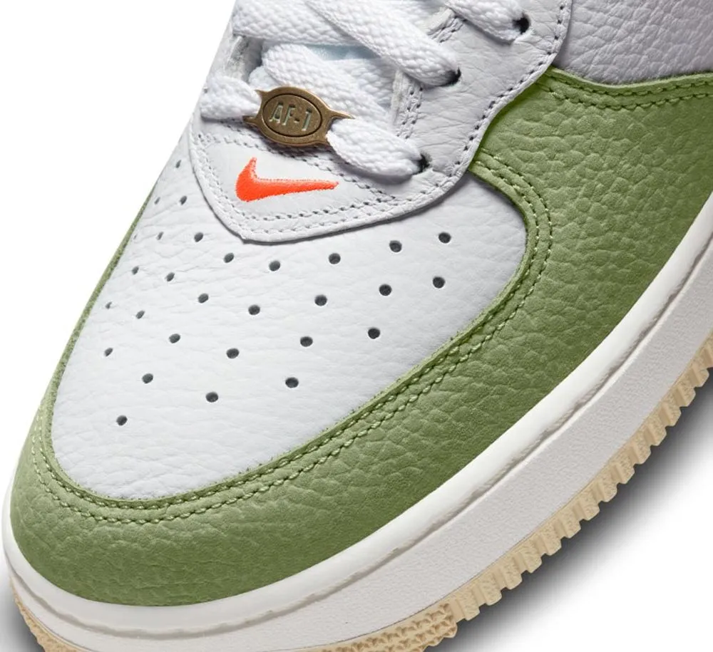 NIKE AIR FORCE 1 MID QS
