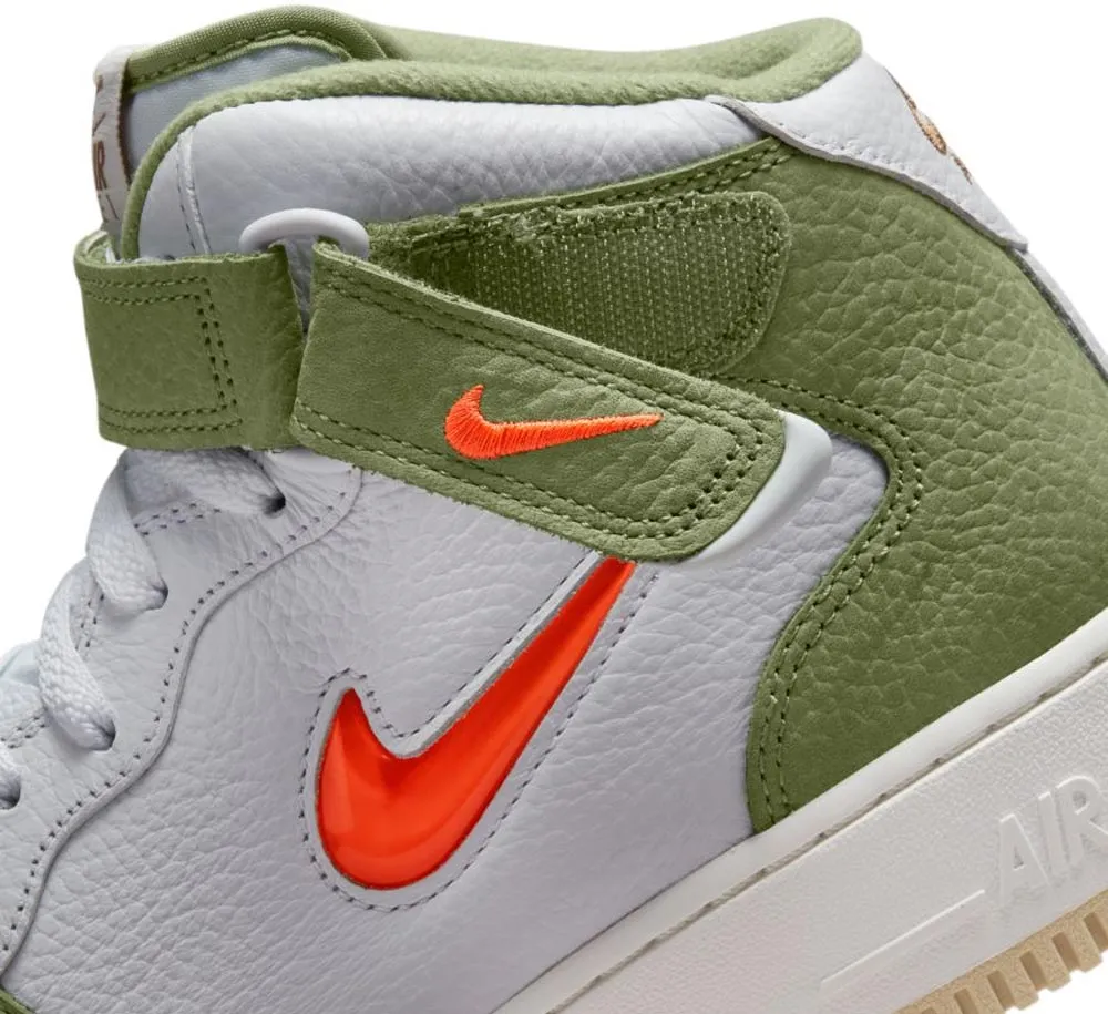 NIKE AIR FORCE 1 MID QS