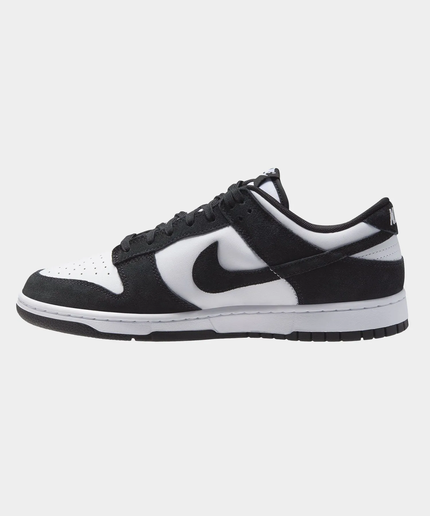 Nike Dunk Low Retro in White   Black