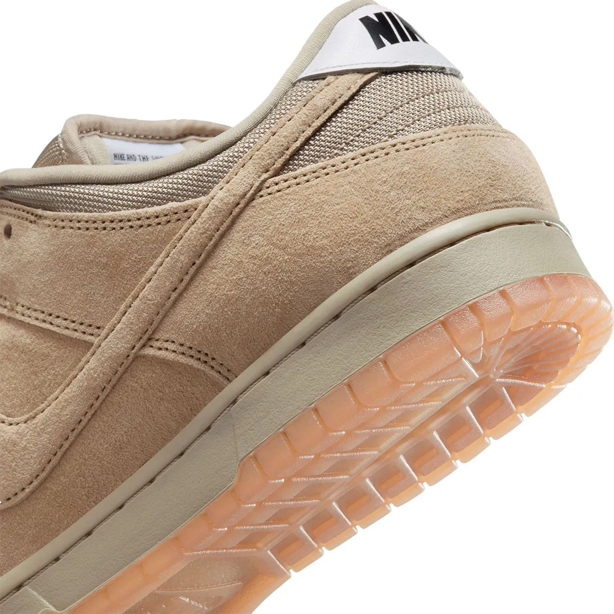 Nike SB - Dunk Low Pro Shoes Parachute/Beige
