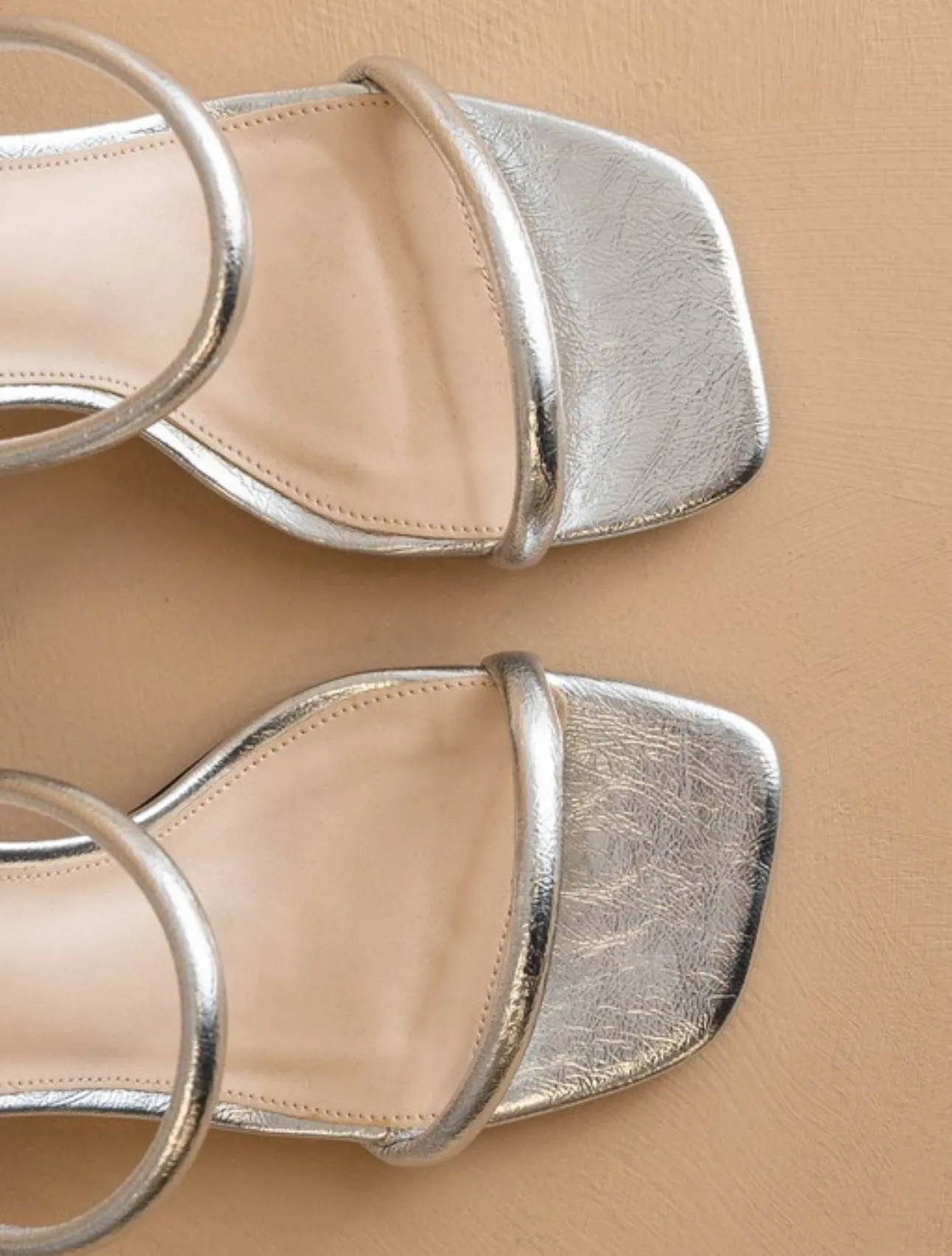 The Gloria Silver Heel