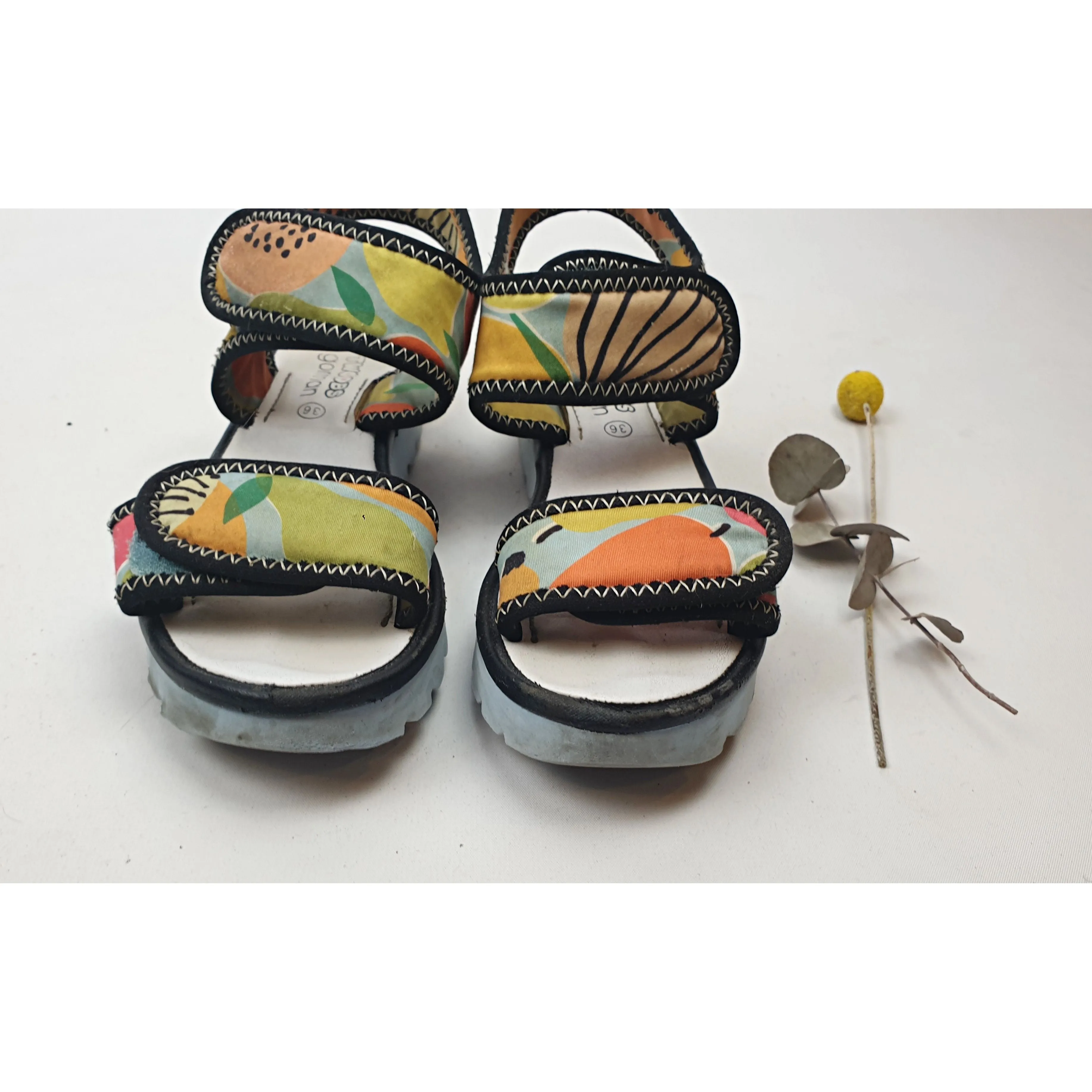 Twoobs x Gorman fabulous fruit print non-leather velcro strap shoes size 36