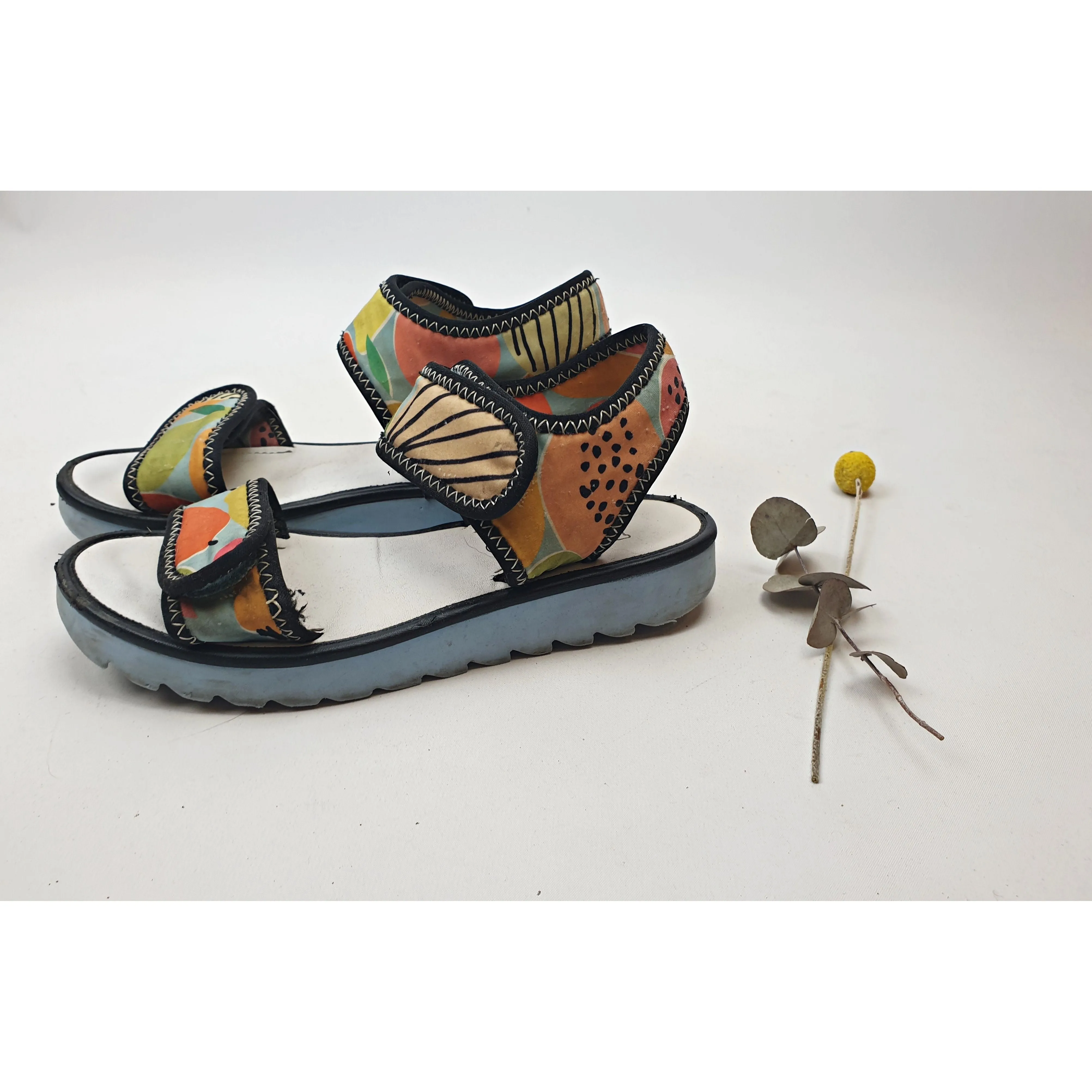 Twoobs x Gorman fabulous fruit print non-leather velcro strap shoes size 36