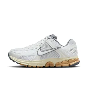 WOMENS NIKE ZOOM VOMERO 5 FJ2028-101 - SUMMIT/WHITE/PURE PLATINUM/SMOKE GREY