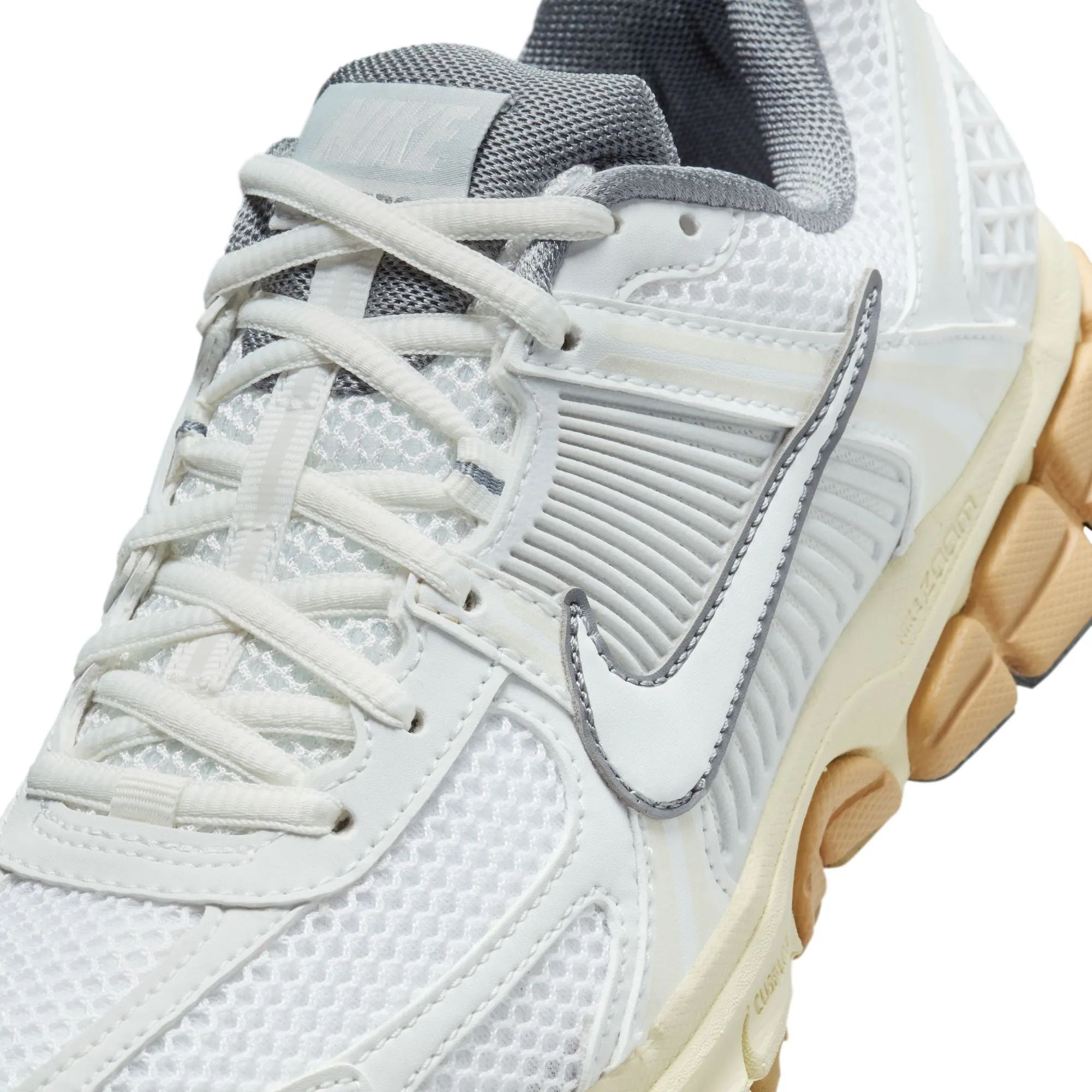WOMENS NIKE ZOOM VOMERO 5 FJ2028-101 - SUMMIT/WHITE/PURE PLATINUM/SMOKE GREY