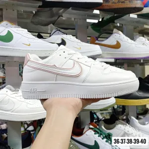 Women's Sneakers